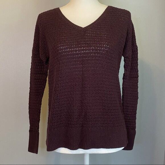 AMERICAN EAGLE OUTFITTERS AE Burgundy Red Knit Wool Sweater Women’s Small - Picture 1 of 8